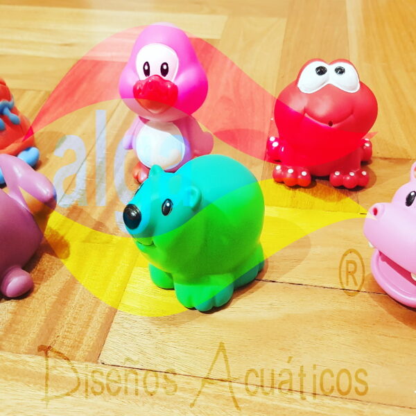 Lanzaagua: Animalitos tamaño grande