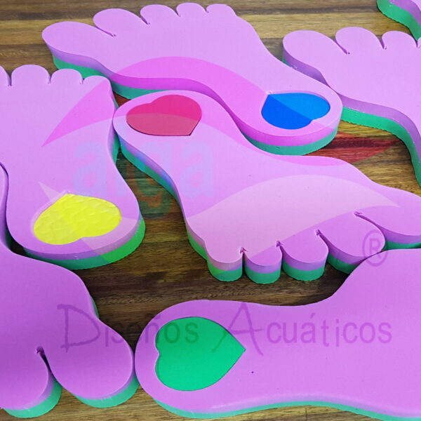 Mordillo en forma de pie flotante tipo sonajero